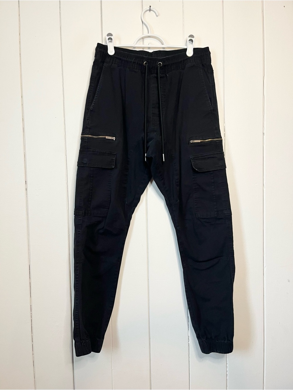 CSG Black Cargo Jogger Pants. Size Large.